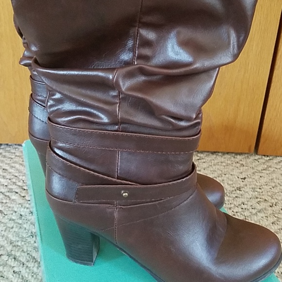 Maurices boots - Picture 3 of 4